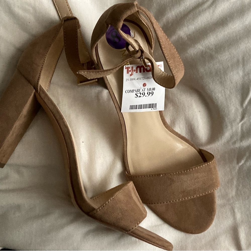 High heeled sandals size 8.5